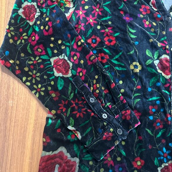 Johnny Was Black/Red Floral Velvet Tunic Button Top, Silk Blend, size Large - Picture 6 of 12